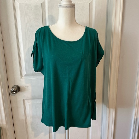 Bundle Lot of 8 Womens XL tops. EUC. Most barely used. Mostly summer tops - Picture 6 of 14